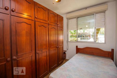 Quarto  de apartamento para alugar com 1 quarto, 42m² em Jardim Itu, Porto Alegre