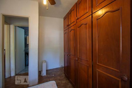 Quarto  de apartamento para alugar com 1 quarto, 42m² em Jardim Itu, Porto Alegre