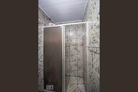 Banheiro  de apartamento para alugar com 1 quarto, 42m² em Jardim Itu, Porto Alegre