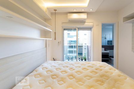 Suíte de apartamento à venda com 3 quartos, 95m² em Vila Regente Feijó, São Paulo