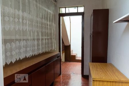 Casa à venda com 110m², 2 quartos e 2 vagasDespensa