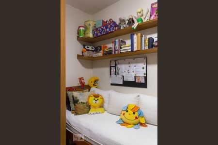 Casa à venda com 195m², 3 quartos e 3 vagas Casa à venda com 195m², 3 quartos e 3 vagasQuarto