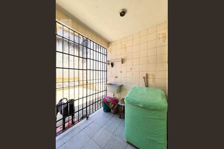 Casa à venda com 252m², 5 quartos e 3 vagas Casa à venda com 252m², 5 quartos e 3 vagasÁrea de Serviço