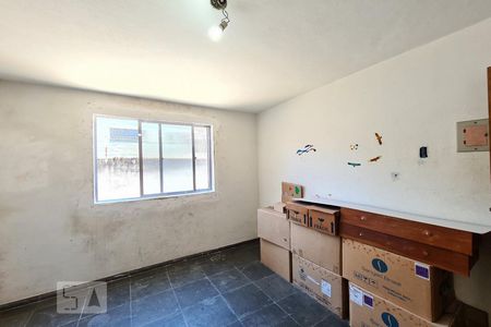 Casa à venda com 252m², 5 quartos e 3 vagas Casa à venda com 252m², 5 quartos e 3 vagasQuarto 3