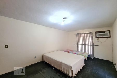 Casa à venda com 252m², 5 quartos e 3 vagas Casa à venda com 252m², 5 quartos e 3 vagasQuarto 2