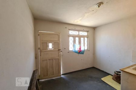 Casa à venda com 252m², 5 quartos e 3 vagas Casa à venda com 252m², 5 quartos e 3 vagasKitnet - Sala/Quarto/Cozinha