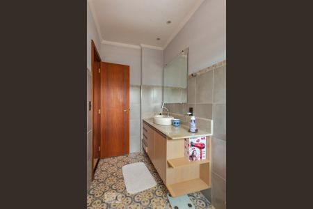 Apartamento à venda com 140m², 3 quartos e 2 vagas Apartamento à venda com 140m², 3 quartos e 2 vagasBanheiro da Suíte