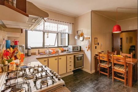 Apartamento à venda com 140m², 3 quartos e 2 vagas Apartamento à venda com 140m², 3 quartos e 2 vagasCozinha