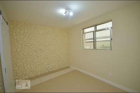 Quarto 1 de apartamento para alugar com 2 quartos, 60m² em Icaraí, Niterói