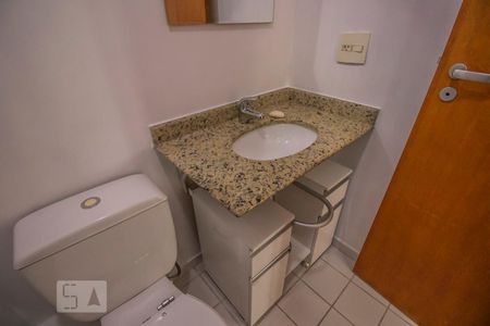Apartamento para alugar com 55m², 2 quartos e 1 vaga Apartamento para alugar com 55m², 2 quartos e 1 vagaBanheiro Social