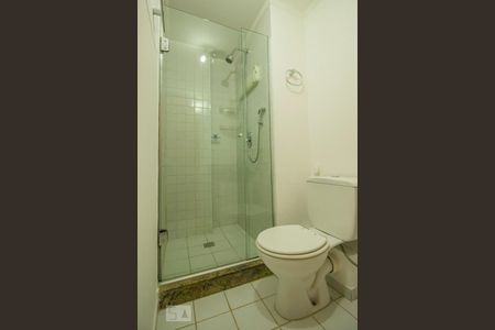 Apartamento para alugar com 55m², 2 quartos e 1 vaga Apartamento para alugar com 55m², 2 quartos e 1 vagaBanheiro da Suíte