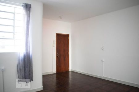 Apartamento para alugar com 60m², 1 quarto e sem vagaSala de Estar