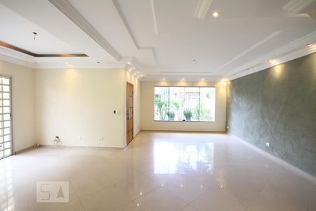 Sala de casa à venda com 5 quartos, 331m² em Vila Brasilina, São Paulo
