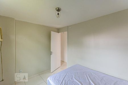 Quarto 1 de apartamento à venda com 2 quartos, 45m² em Fátima, Niterói