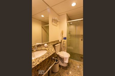 Studio à venda com 32m², 1 quarto e 1 vaga Studio à venda com 32m², 1 quarto e 1 vagaBanheiro