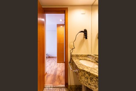 Studio à venda com 32m², 1 quarto e 1 vaga Studio à venda com 32m², 1 quarto e 1 vagaBanheiro