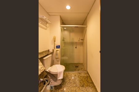 Banheiro de kitnet/studio à venda com 1 quarto, 32m² em Vila Osasco, Osasco