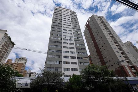 Apartamento para alugar com 57m², 1 quarto e 1 vagaFachada