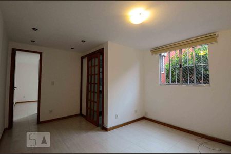 Sala de apartamento para alugar com 1 quarto, 43m² em Cocotá, Rio de Janeiro