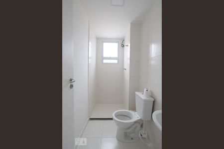 Banheiro de apartamento para alugar com 1 quarto, 26m² em Vila Ema, São Paulo