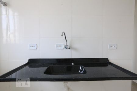 Casa para alugar com 39m², 1 quarto e sem vagaPia