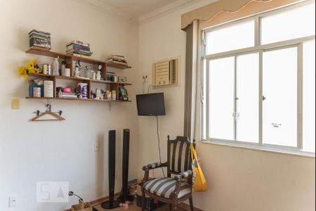 Apartamento à venda com 107m², 3 quartos e sem vaga