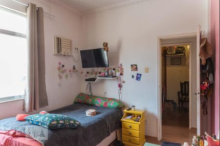 Quarto 1 de apartamento à venda com 3 quartos, 107m² em Grajaú, Rio de Janeiro