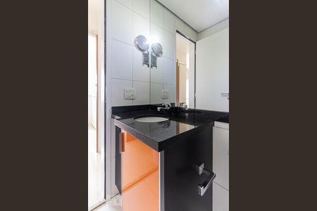 Apartamento para alugar com 54m², 2 quartos e 1 vaga Apartamento para alugar com 54m², 2 quartos e 1 vagaBanheiro - Armário