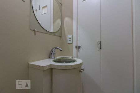 Lavabo de apartamento para alugar com 3 quartos, 64m² em Chácara Califórnia, São Paulo