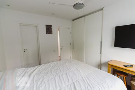 Suíte 1 de apartamento à venda com 3 quartos, 130m² em Perdizes, São Paulo