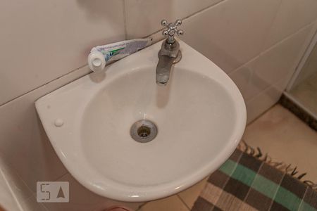 Casa de condomínio à venda com 90m², 3 quartos e 1 vaga Casa de condomínio à venda com 90m², 3 quartos e 1 vagaBanheiro da Suíte