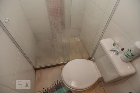 Casa de condomínio à venda com 90m², 3 quartos e 1 vaga Casa de condomínio à venda com 90m², 3 quartos e 1 vagaBanheiro da Suíte
