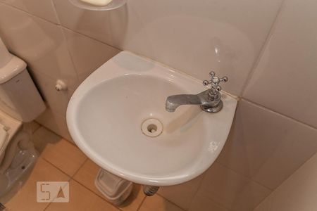 Casa de condomínio à venda com 90m², 3 quartos e 1 vaga Casa de condomínio à venda com 90m², 3 quartos e 1 vagaBanheiro Social