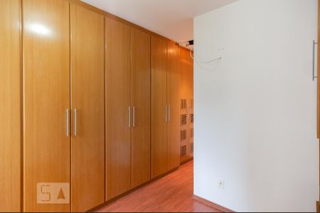 Apartamento para alugar com 65m², 2 quartos e 1 vaga Apartamento para alugar com 65m², 2 quartos e 1 vagaSuíte