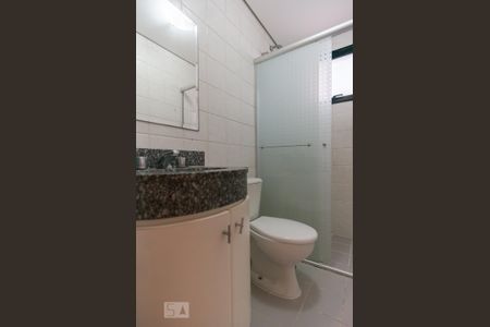 Apartamento para alugar com 65m², 2 quartos e 1 vaga Apartamento para alugar com 65m², 2 quartos e 1 vagaBanheiro da Suíte