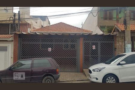 Casa para alugar com 161m², 4 quartos e 3 vagas Casa para alugar com 161m², 4 quartos e 3 vagasFachada