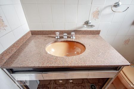 Casa para alugar com 161m², 4 quartos e 3 vagasBanheiro 1- Casa 01