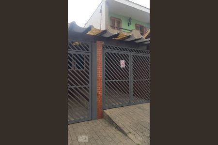 Casa para alugar com 161m², 4 quartos e 3 vagas Casa para alugar com 161m², 4 quartos e 3 vagasFachada