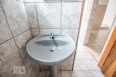 Casa para alugar com 161m², 4 quartos e 3 vagasBanheiro- Casa 02