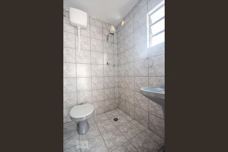 Casa para alugar com 161m², 4 quartos e 3 vagasBanheiro- Casa 02