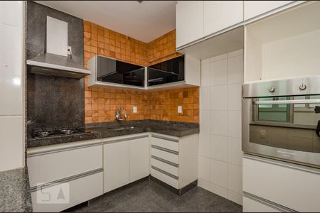 Apartamento à venda com 90m², 3 quartos e 3 vagasCozinha
