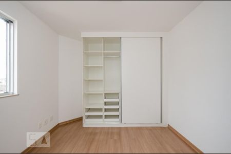 Apartamento à venda com 90m², 3 quartos e 3 vagasQuarto 2