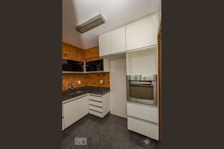 Apartamento à venda com 90m², 3 quartos e 3 vagasCozinha