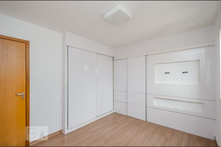 Apartamento à venda com 90m², 3 quartos e 3 vagasSuíte