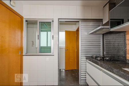 Apartamento à venda com 90m², 3 quartos e 3 vagasCozinha