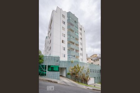 Apartamento à venda com 90m², 3 quartos e 3 vagasFachada