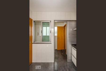 Apartamento à venda com 90m², 3 quartos e 3 vagasCozinha