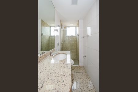 Apartamento à venda com 90m², 3 quartos e 3 vagasBanheiro Social