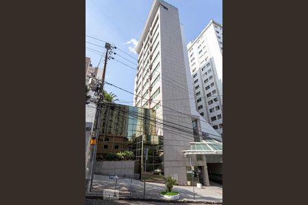 Apartamento para alugar com 33m², 1 quarto e 1 vagaFachada do prédio 