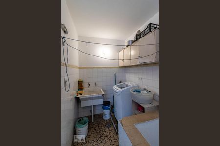 Casa à venda com 220m², 4 quartos e 2 vagasárea de serviço